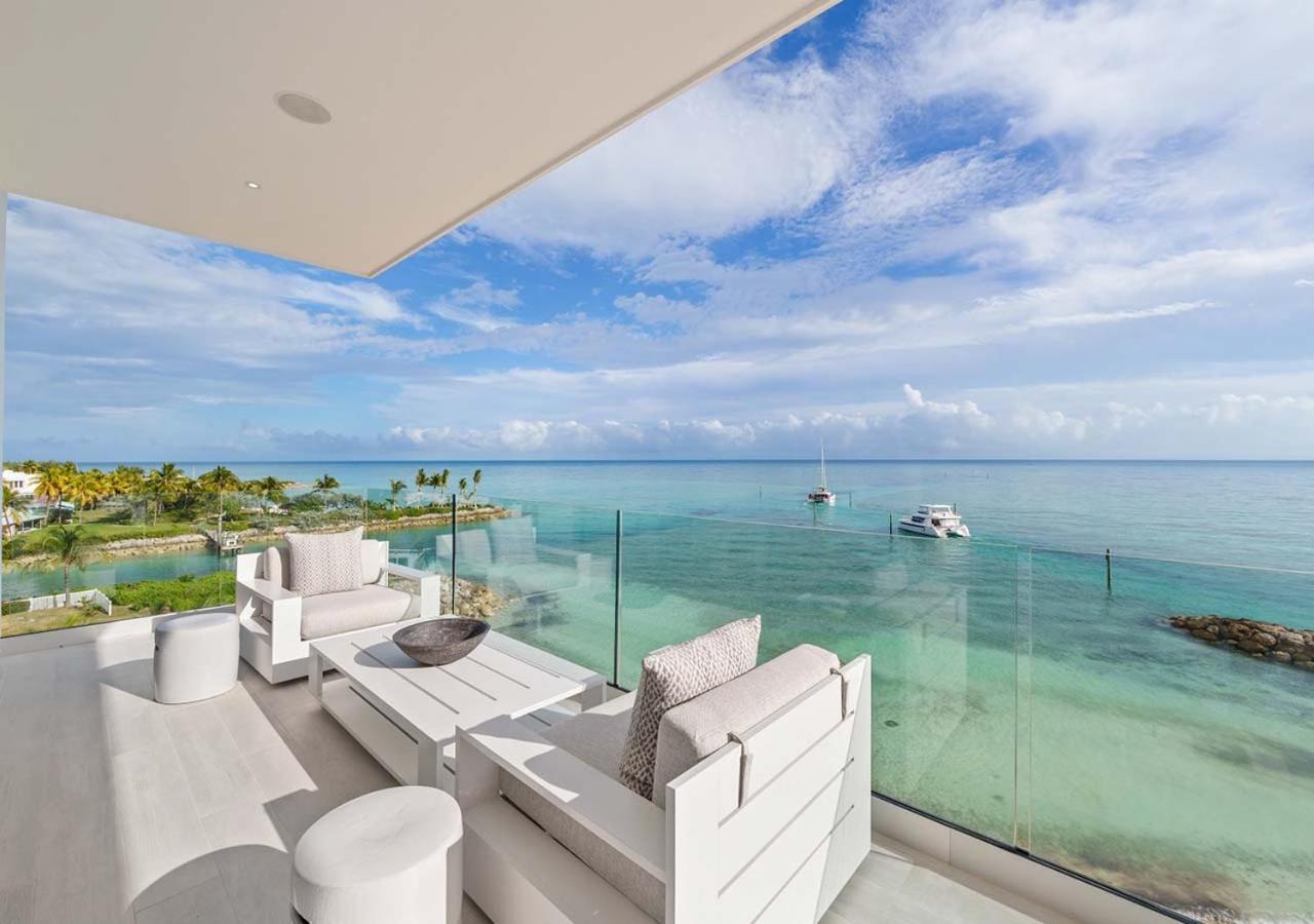 Palm Cay Marina And Resort Nassau Buitenkant foto